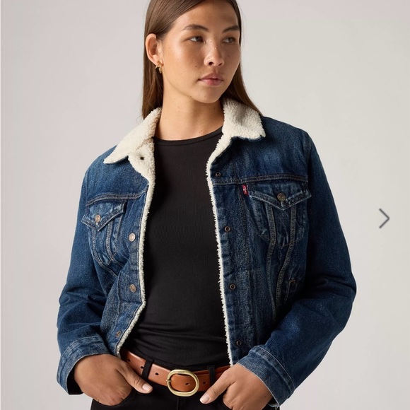 Levi's Black Denim Jacket with Cream Sherpa Collar - Picture 1 of 3